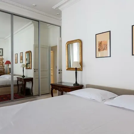 Veeve - Moments From Monet Appartement Parijs